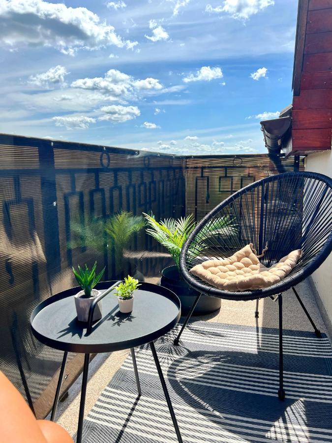 Studio Poienii - A Cozy Stay 5 Min Away From The Center Bistriţa Exteriör bild