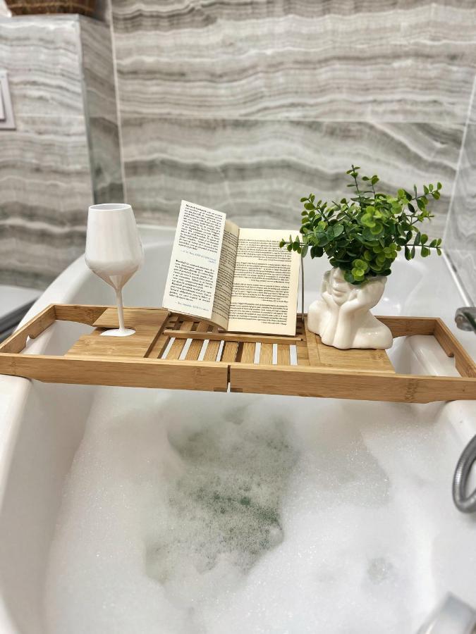 Studio Poienii - A Cozy Stay 5 Min Away From The Center Bistriţa Exteriör bild