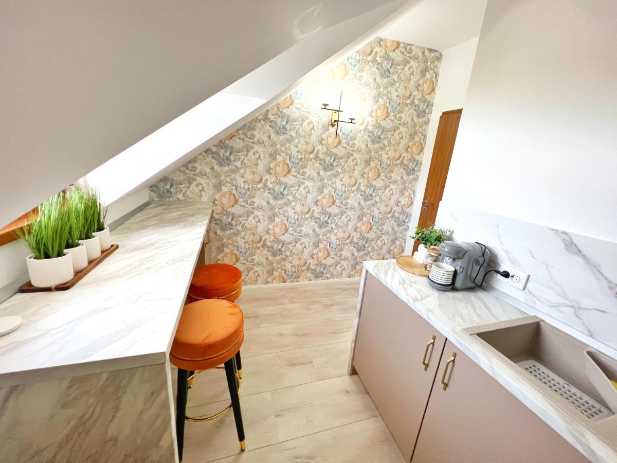 Studio Poienii - A Cozy Stay 5 Min Away From The Center Bistriţa Exteriör bild